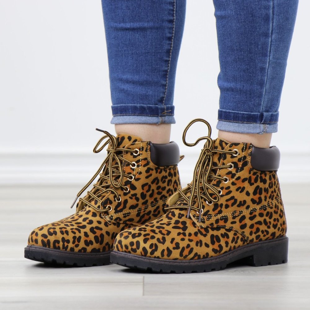 Women's Leopard Combat Lace-up Ankle Boots Low Heel Casual Short Booties - Picture 12 of 12